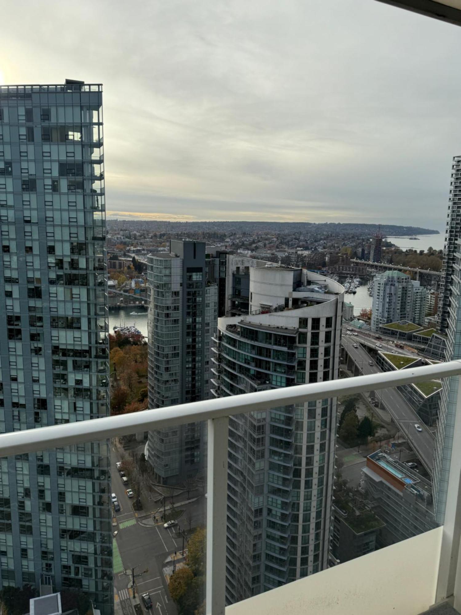 Beautiful 1 Bedroom Condo In Yaletown Vancouver Exterior foto